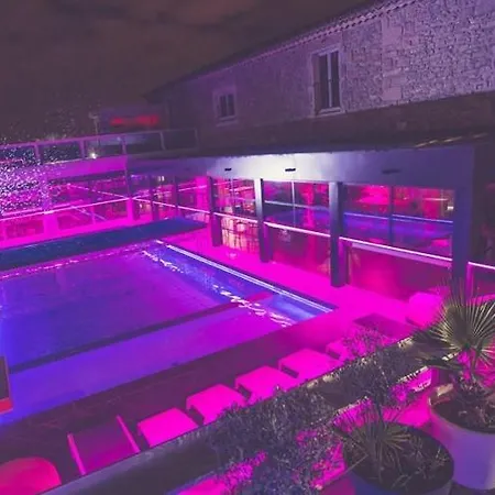 Mas La Farelle Gite, Fitness & Salle De Jeux Gratuite & Spa En Supplement Nimes Exterior photo
